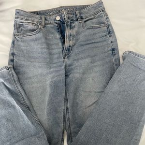 American eagle mom jeans